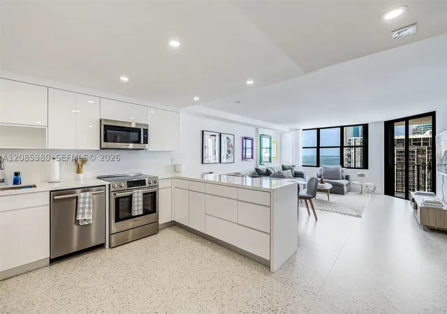 1865-brickell-ave-a1911-miami-fl-33129/hzid_146dd58e