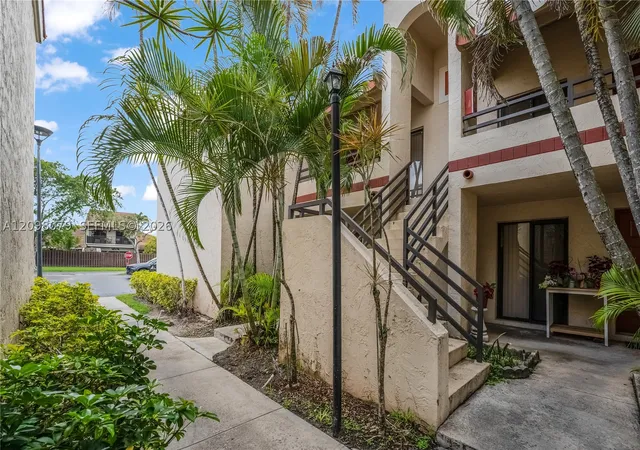 20150 Ne 3Rd Ct