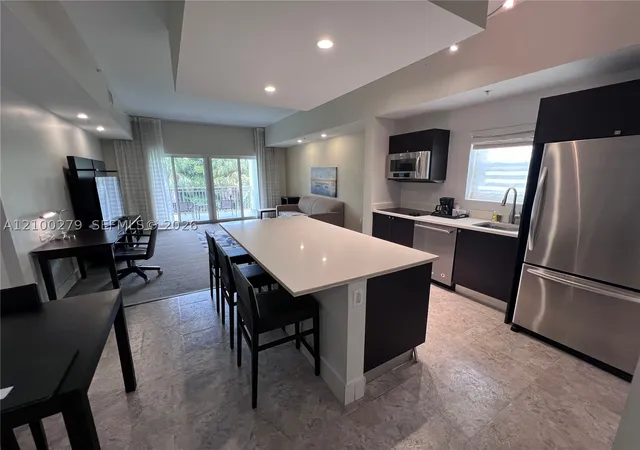 5300-nw-87th-avenue-916-doral-fl-33178/hzid_4f7832f5