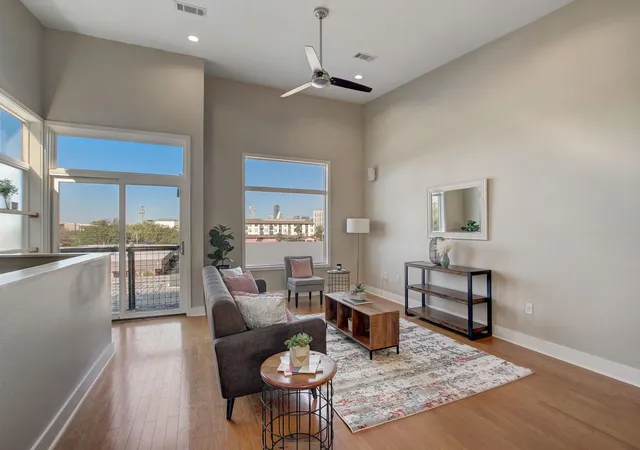 1702-s-lamar-blvd-11-austin-tx-78704/hzid_16b5a9a5