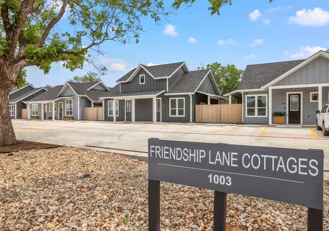 1003-friendship-ln-301-fredericksburg-tx-78624/hzid_b351e08d