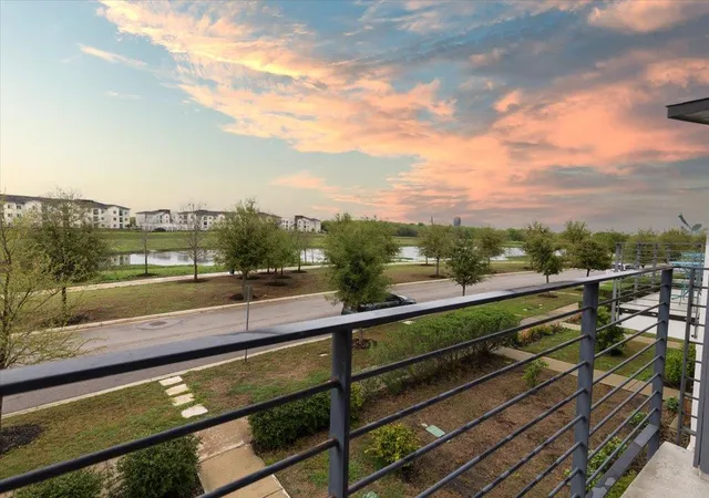 5501-a-charles-merle-dr-20-austin-tx-78747/hzid_3d4bcb17