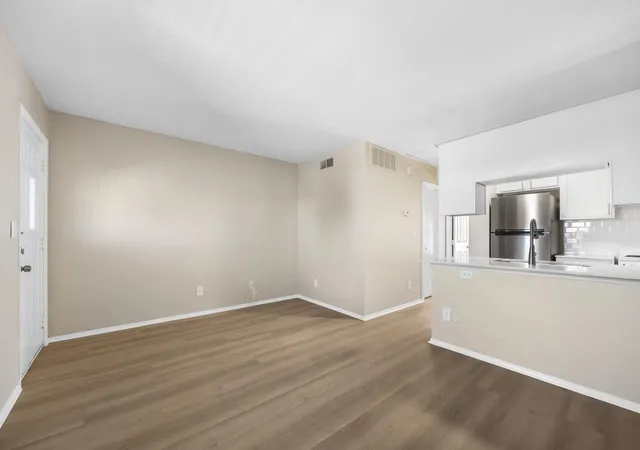 3012-whisper-oaks-ln-j-georgetown-tx-78628/hzid_60850dc3