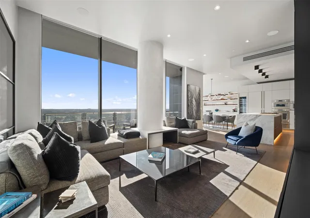 210-lavaca-st-2301-austin-tx-78701/hzid_dc79fe4e