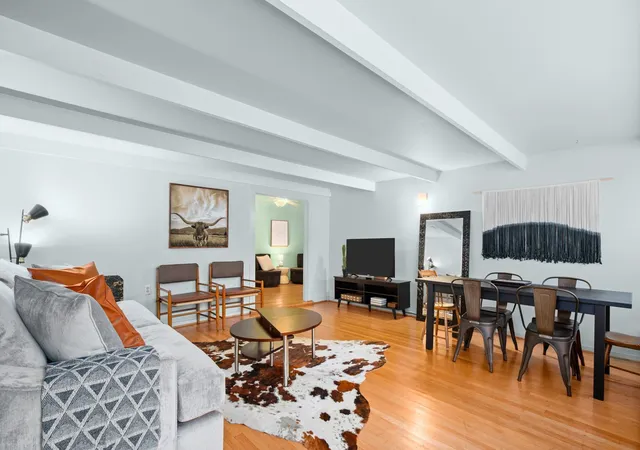 1406-summit-street-austin-tx-78741/hzid_ece2b6bf