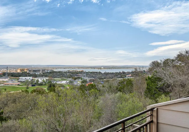 400-hi-there-104-horseshoe-bay-tx-78657/hzid_37ff2987