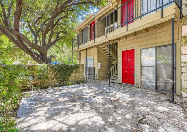 708-graham-pl-101-austin-tx-78705/hzid_2f18f22f
