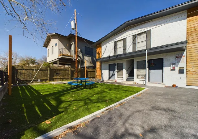 5300-guadalupe-st-6206-austin-tx-78751/hzid_c13e39fd