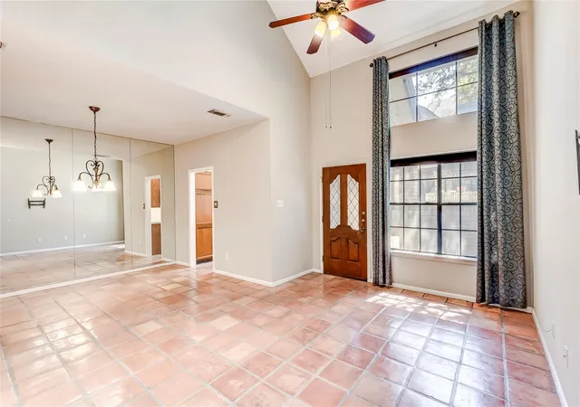 10819-crown-colony-dr-19-austin-tx-78747/hzid_797e2216