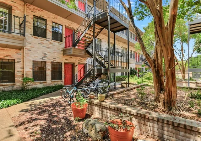 2216-san-gabriel-st-105-austin-tx-78705/hzid_e381a0d7