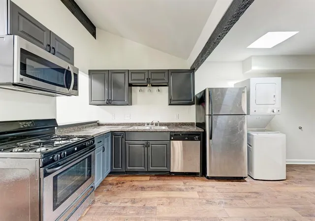 1010-w-23rd-st-2-austin-tx-78705/hzid_bdf4ad39
