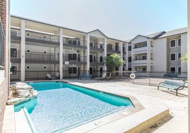 501-w-26th-st-117-austin-tx-78705/hzid_a35f2594
