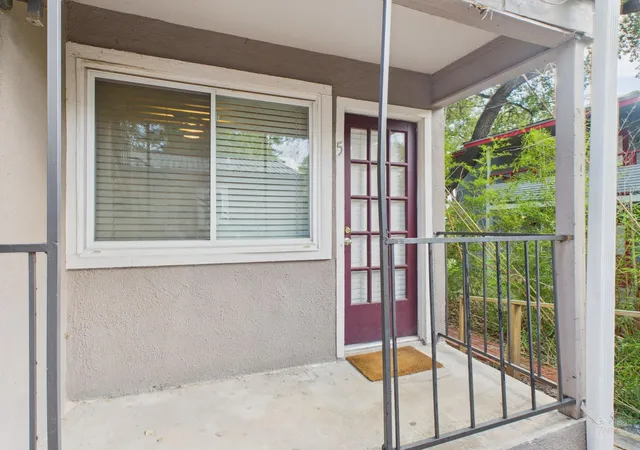 1106-w-22nd-st-5-austin-tx-78705/hzid_252c4ab4