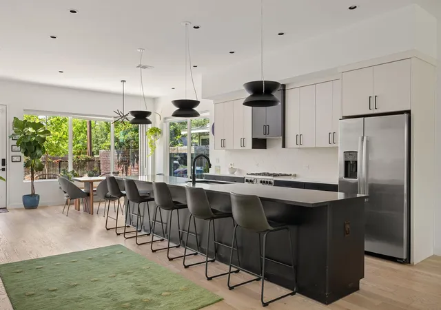 3302-goodwin-ave-a-austin-tx-78702/hzid_9fdf72ad