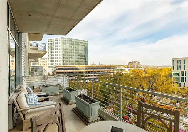 800-w-5th-st-606-austin-tx-78703/hzid_5f72f5a8