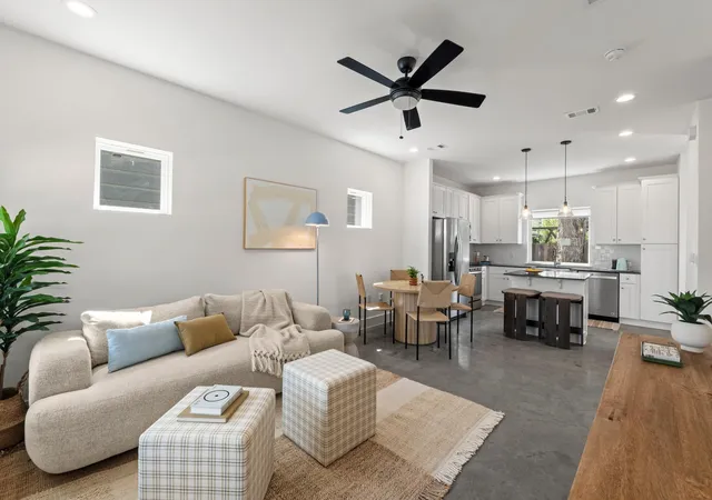 1112-linden-st-b-austin-tx-78702/hzid_ec4cb9ca