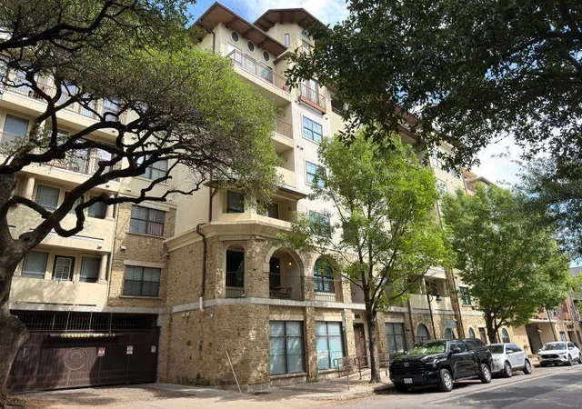 2505-san-gabriel-st-609-austin-tx-78705/hzid_312c9baa