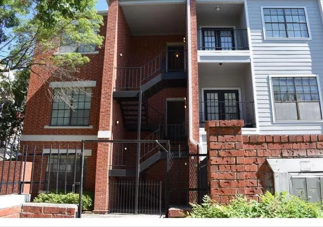 712-w-21st-street-303-austin-tx-78705/hzid_0ccd79eb