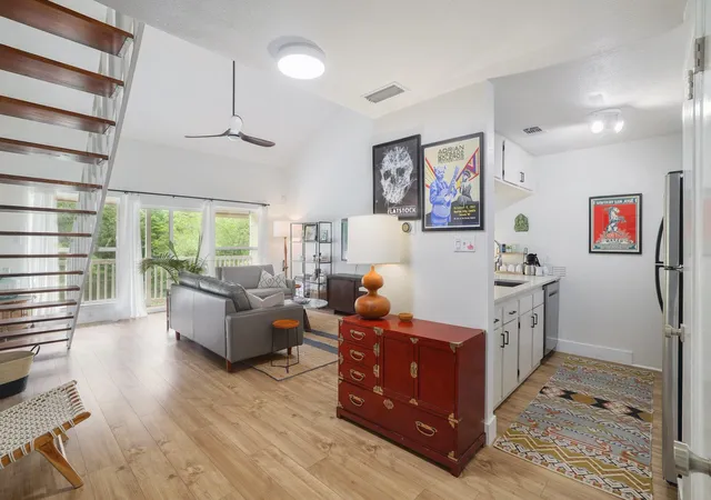1818-s-lakeshore-blvd-25-austin-tx-78741/hzid_84de5b95