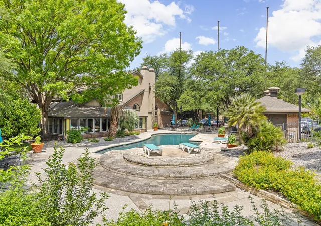 7685-northcross-dr-1006-austin-tx-78757/hzid_5ea47fdb