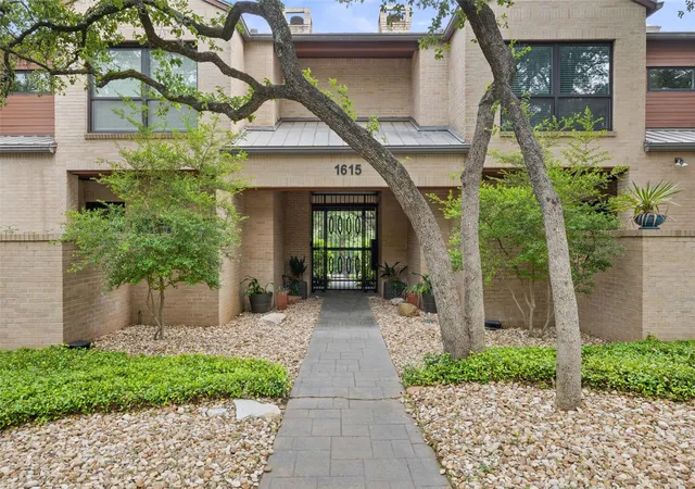 1615-spyglass-dr-4-austin-tx-78746/hzid_fabff36e
