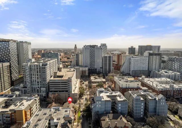 2210-pearl-st-301-austin-tx-78705/hzid_a24a3427