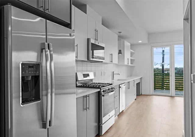 4004-banister-ln-309-austin-tx-78704/hzid_f457b241