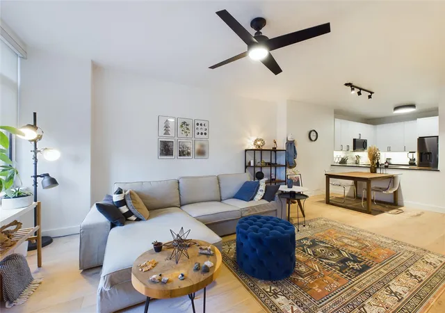 54-rainey-st-415-austin-tx-78701/hzid_c5591029