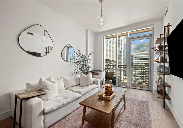222-west-ave-2507-austin-tx-78701/hzid_047b1f1c