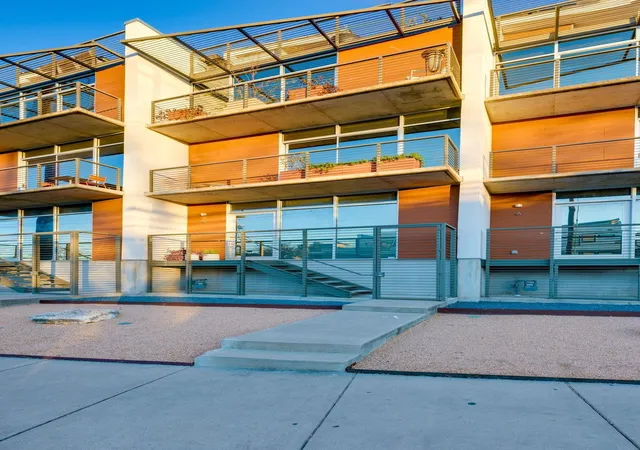 2301-s-5th-street-5-austin-tx-78704/hzid_2ac46a2a
