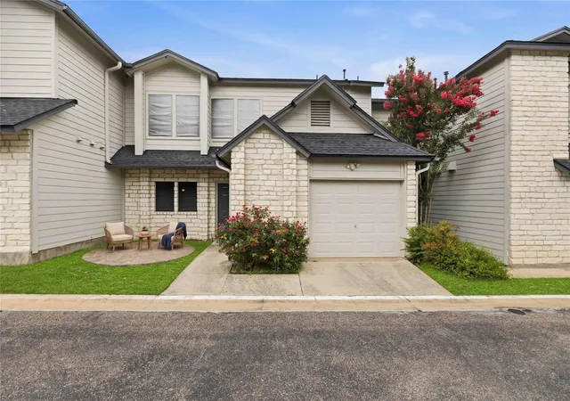 12212-brigadoon-ln-151-austin-tx-78727/hzid_cc23b48c