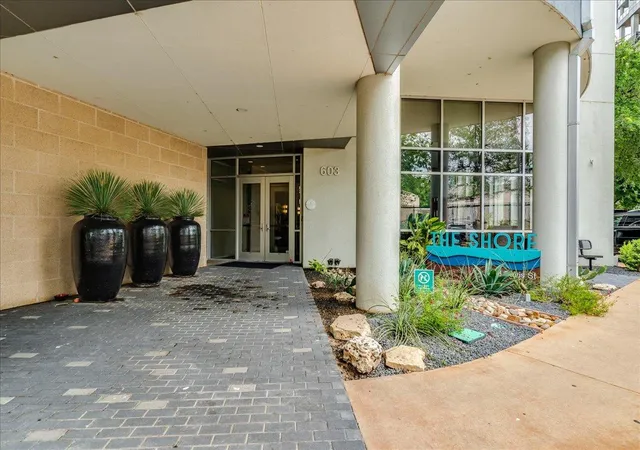 603-davis-st-1704-austin-tx-78701/hzid_f7d2714a