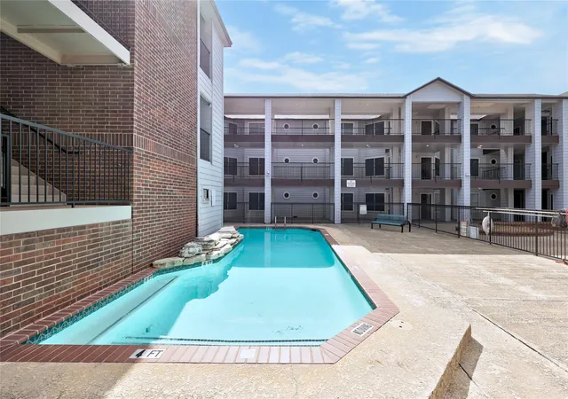 501-w-26th-street-108-austin-tx-78705/hzid_605e81cf