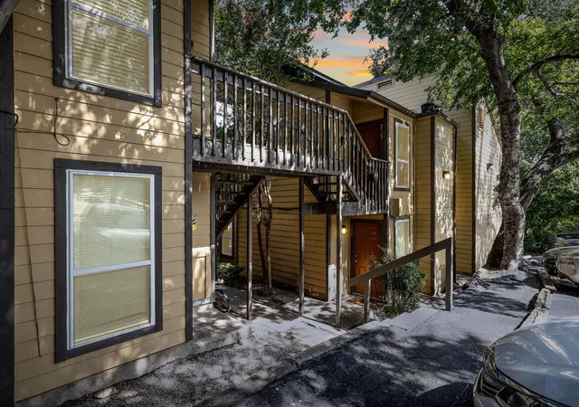 1000-w-26th-st-213-austin-tx-78705/hzid_cb7ca1b7
