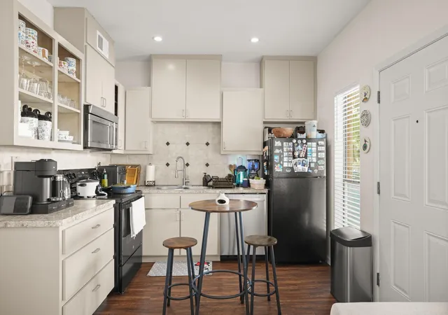 3000-guadalupe-st-102-austin-tx-78705/hzid_3ce377d7