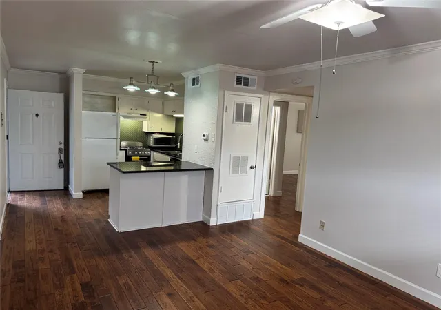 803-w-28th-st-206-austin-tx-78705/hzid_cbd39fee