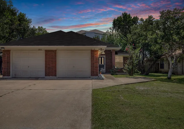 2910-whisper-oaks-ln-georgetown-tx-78628/hzid_5acafeb9