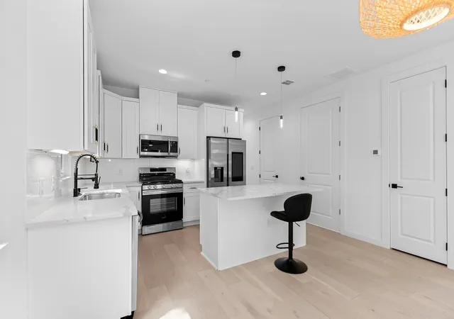 5305-ledesma-rd-4-austin-tx-78721/hzid_00d07c4e