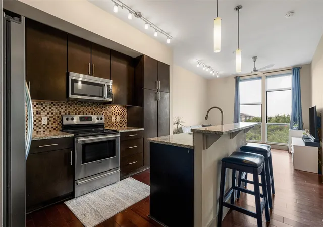 1320-robert-browning-st-408-austin-tx-78723/hzid_4cf814ba