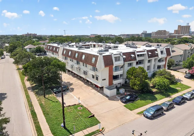 3115-helms-st-314-austin-tx-78705/hzid_4e369e66