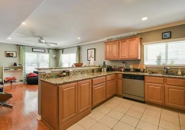 3009-speedway-2-austin-tx-78705/hzid_5fc04ba6