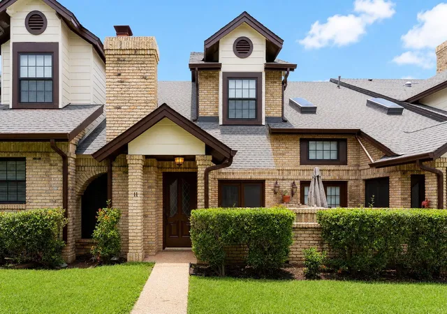 10819-crown-colony-dr-11-austin-tx-78747/hzid_835223d0