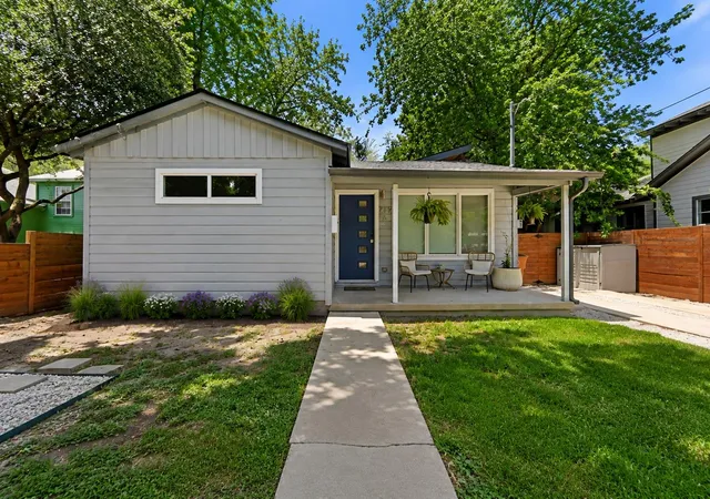 919-e-51st-st-a-austin-tx-78751/hzid_5bc749a6