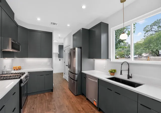 4200-valley-view-rd-b-austin-tx-78704/hzid_dd4b4aea