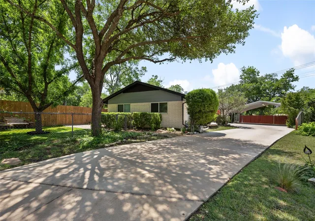 8500-woodstone-dr-austin-tx-78757/hzid_15fdc0eb