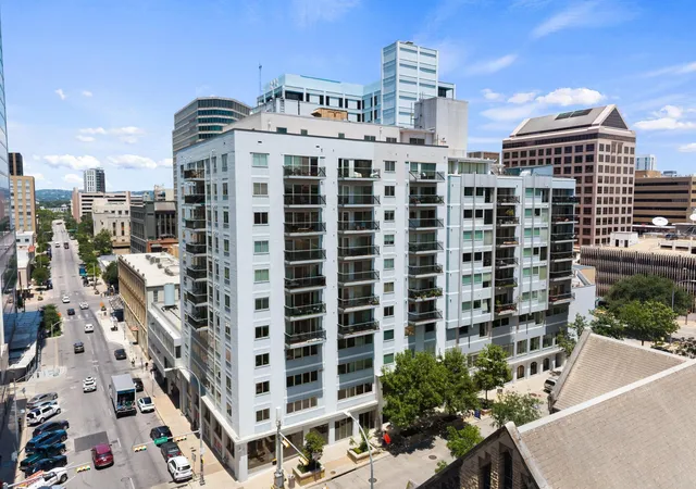 800-brazos-st-1105-austin-tx-78701/hzid_8a6e6487