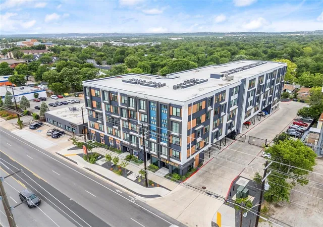 6324-n-lamar-blvd-313-austin-tx-78752/hzid_4b144d51