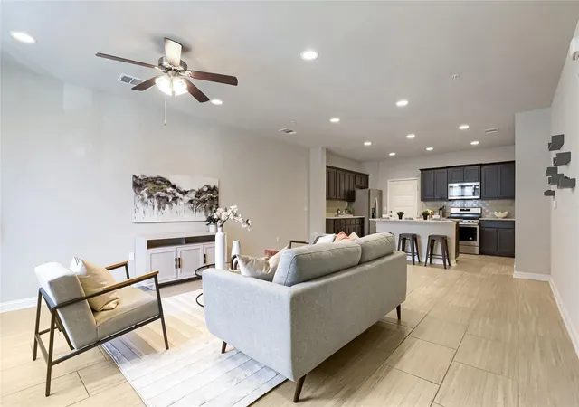 13800-lyndhurst-st-203-austin-tx-78717/hzid_69d37463