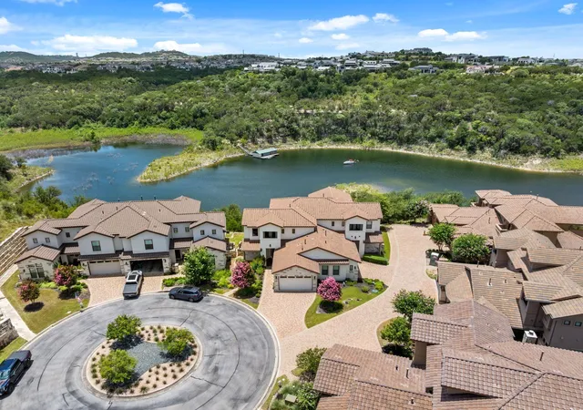300-marina-view-ct-lakeway-tx-78734/hzid_02b48c98