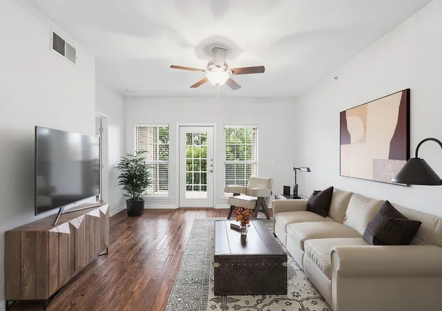 6810-deatonhill-dr-4202-austin-tx-78745/hzid_45e7f4bb